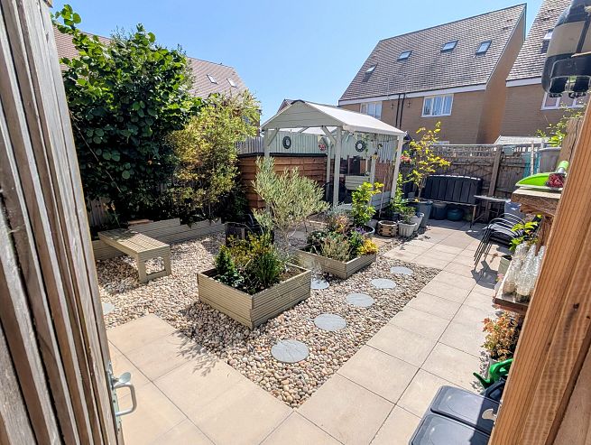 12 Cedar Corner, Stotfold, Hitchin